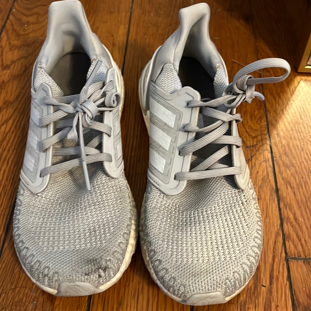 Adidas ultraboost size 8 women’s